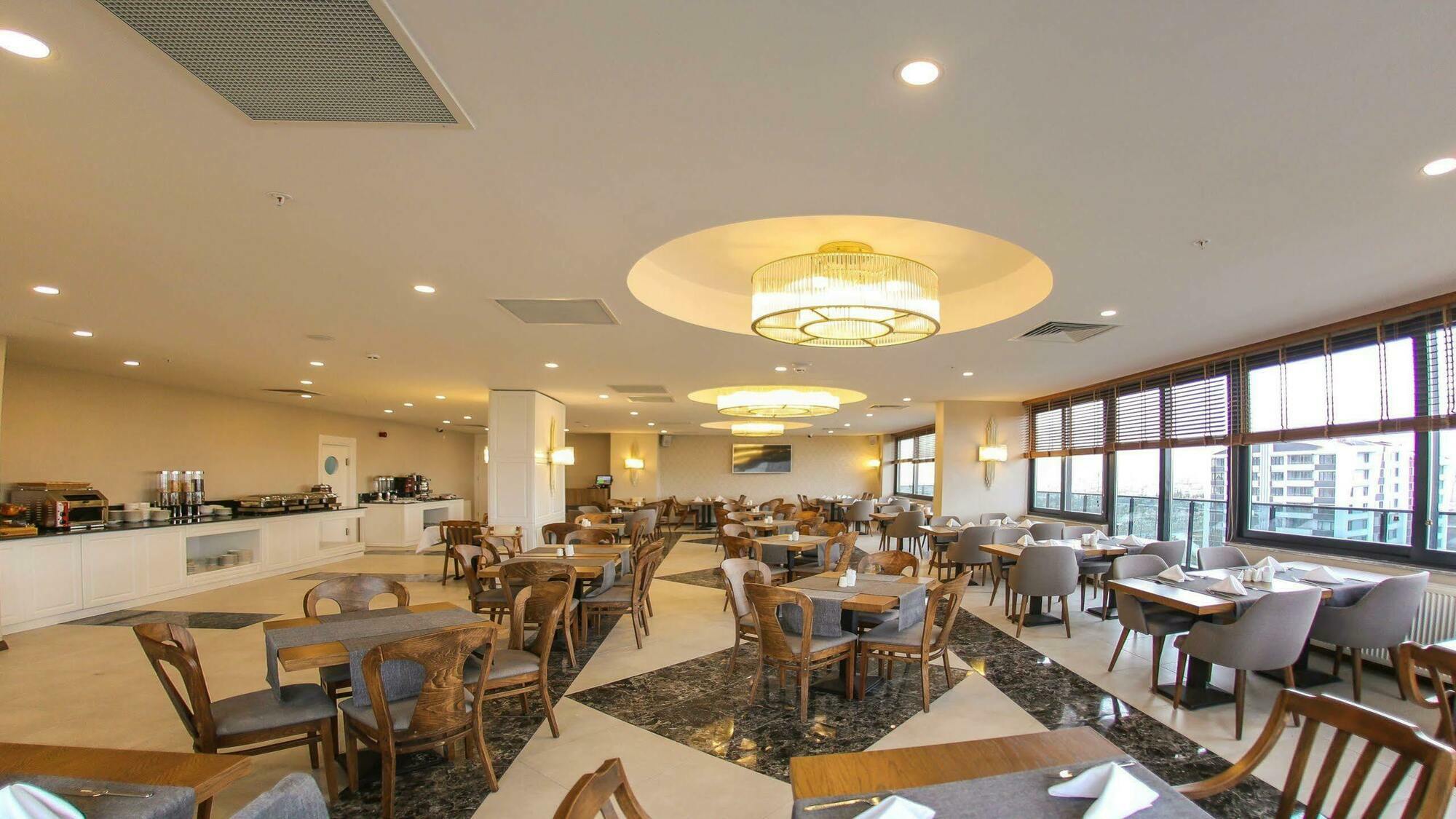 Ramada By Wyndham Nigde Exterior foto
