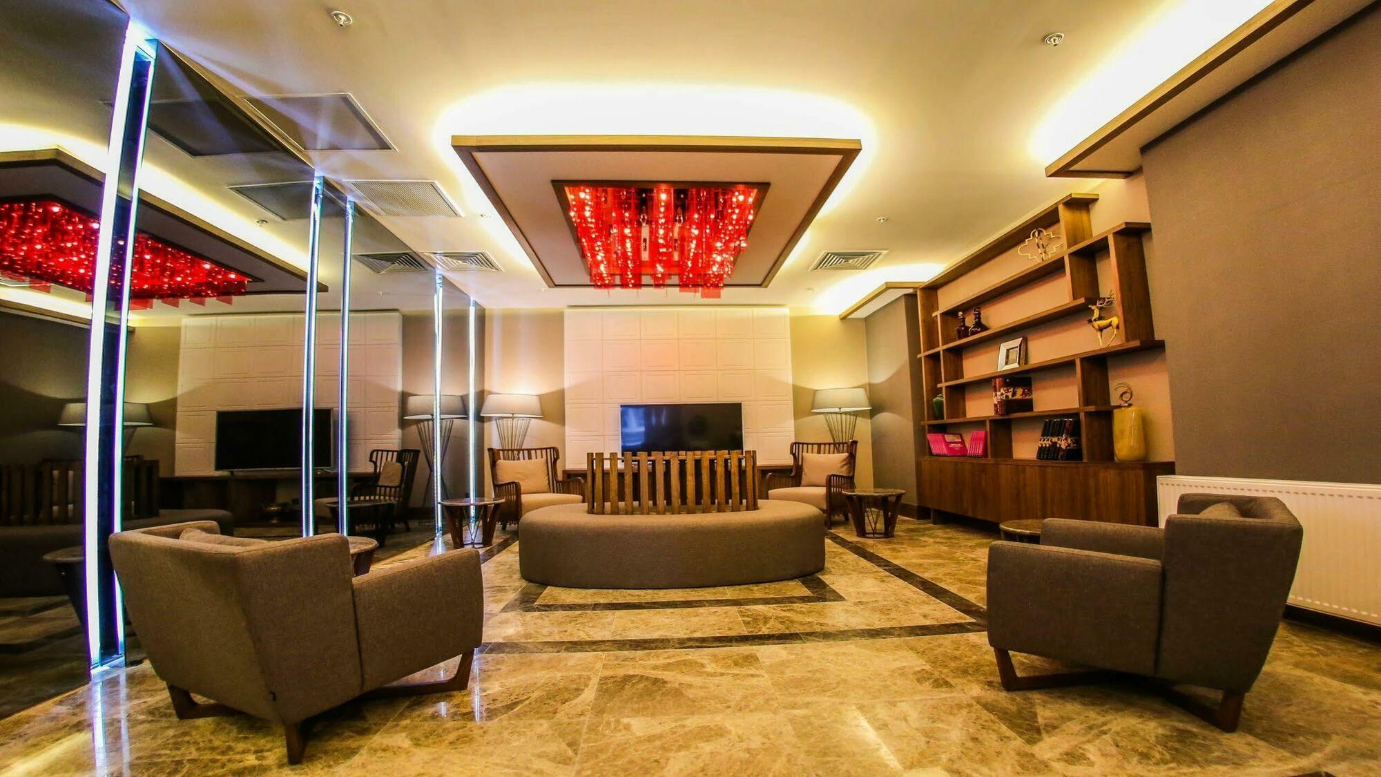 Ramada By Wyndham Nigde Exterior foto
