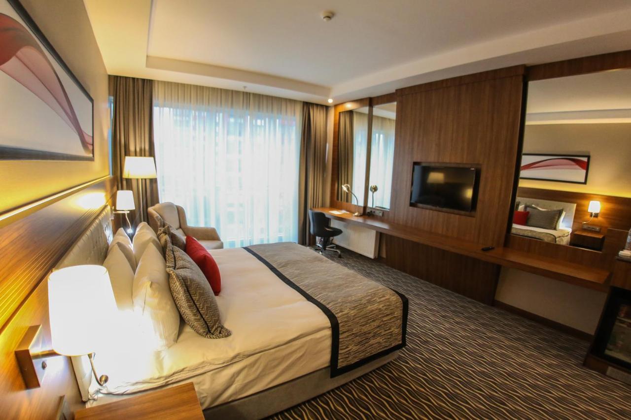 Ramada By Wyndham Nigde Exterior foto